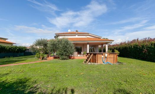0416, Villa Spaziosa e Moderna