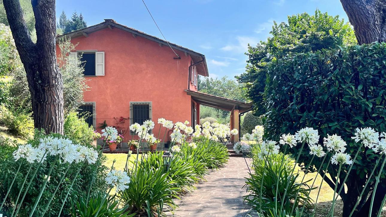 il casale in stile provenzale - Lucca