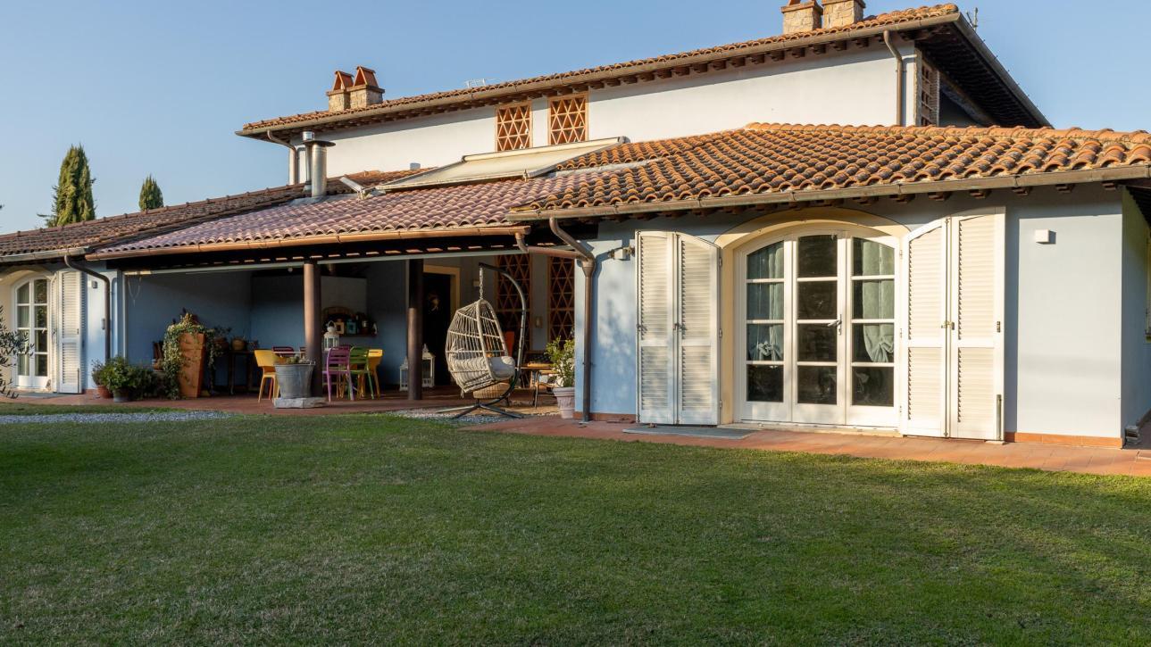 Villa moderna  - Lucca