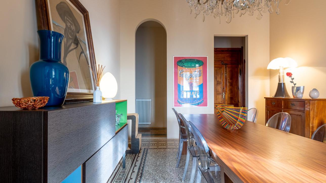 large apartment in a renovated Villa with a garden.