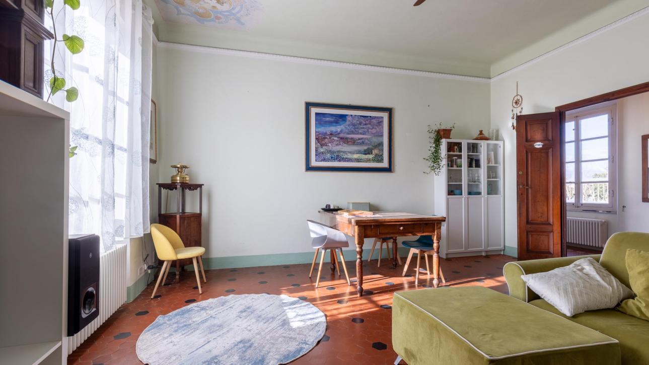 loft pieno di luce vista mura - Lucca