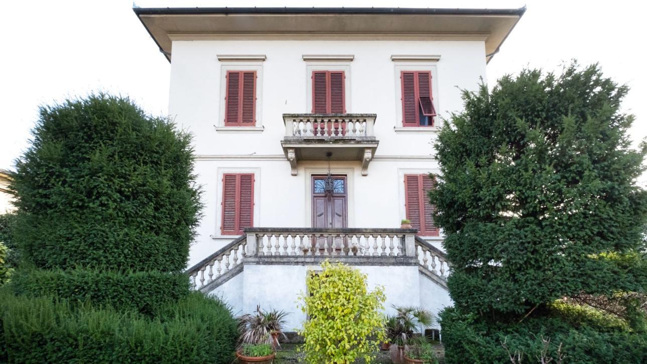 Villa liberty a soli due passi dal centro - Lucca