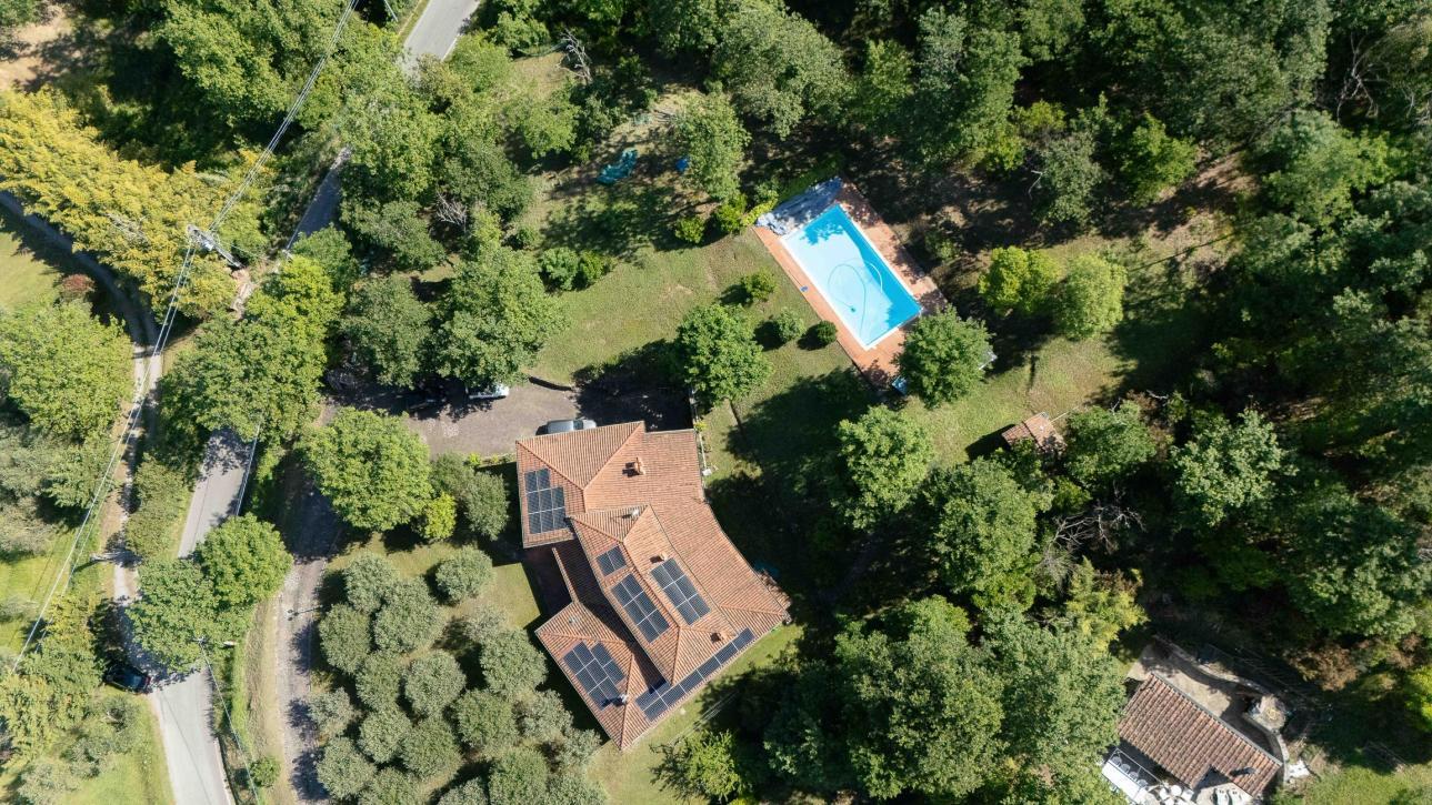 Villa con piscina in collina - Lucca