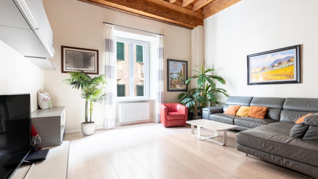 CENTRO STORICO PIANO PRIMO RISTRUTTURATO  - Lucca